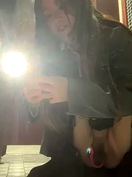 luna-sisi online show from November 2025 11:54:02 AM