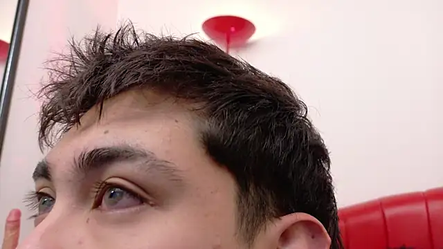 Snapshot of Valentin_X chatting on November 2025 03:50:02 AM Valentin X online show from November 2025 03:50:02 AM