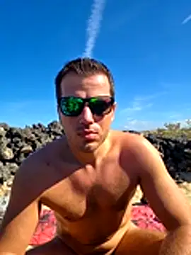 thenakedtraveler online show from January 2026 11:59:02 AM