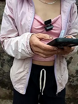 Lynn-122 online show from April 2026 10:30:02 AM