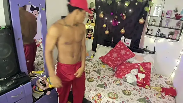 Snapshot of JUANBIGCOCK21CM chatting on December 2025 08:36:02 PM JUANBIGCOCK21CM online show from December 2025 08:36:02 PM