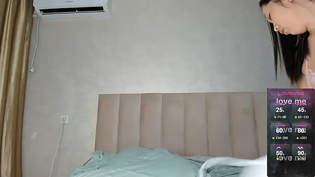 kimsoyeonn online show from November 2025 10:03:02 PM