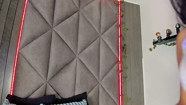 NicoletCherry   online show from January 2026 07:39:02 PM