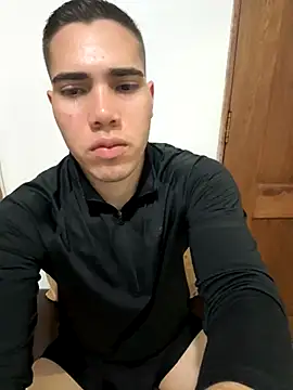 Snapshot of Alan_ford chatting on December 2025 01:32:01 AM Alan ford online show from December 2025 01:32:01 AM