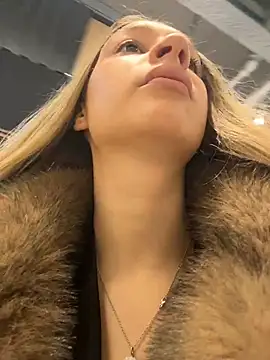 SashaCatt online show from November 2025 07:32:01 AM