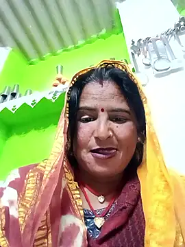 Snapshot of Quin_love143 chatting on January 2026 11:28:01 PM Quin love143 online show from January 2026 11:28:01 PM