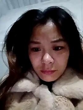 Lyla john online show from January 2026 07:38:02 PM