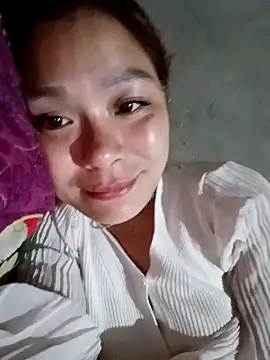 Lyla john online show from February 2026 01:19:02 PM