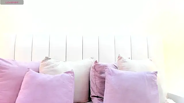 lia pascal online show from November 2025 11:32:02 AM