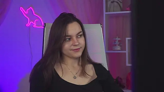 Snapshot of FrancescaCavaliere chatting on May 2026 09:28:01 AM FrancescaCavaliere online show from May 2026 09:28:01 AM