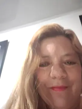 karlaanqui1 online show from April 2026 09:52:02 AM