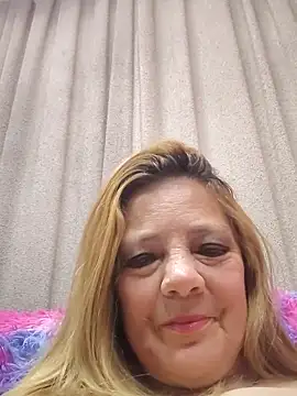 karlaanqui1 online show from June 2026 11:21:01 AM