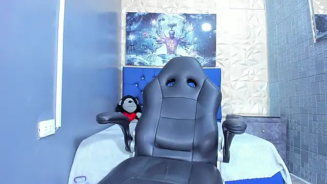 ElanGiraldo online show from May 2026 11:22:02 PM