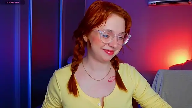 Snapshot of Erica_Nelson chatting on June 2026 02:45:02 AM Erica Nelson online show from June 2026 02:45:02 AM