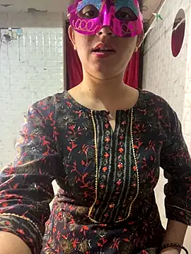 Red Queen 11 online show from November 2025 07:13:02 PM