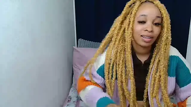 Nisha 102 online show from December 2025 07:01:02 PM