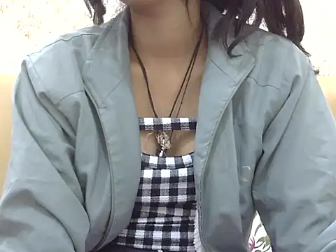 Snapshot of SEXY_PRIYA83 chatting on February 2026 04:44:01 PM SEXY PRIYA83 online show from February 2026 04:44:01 PM