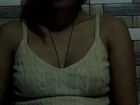 Snapshot of SEXY_PRIYA83 chatting on February 2026 01:23:01 PM SEXY PRIYA83 online show from February 2026 01:23:01 PM