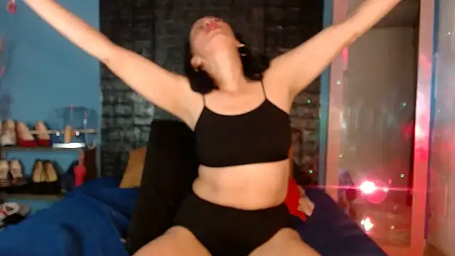 Snapshot of Jhanne_Cherry_ chatting on July 2026 03:22:02 AM Jhanne Cherry online show from July 2026 03:22:02 AM