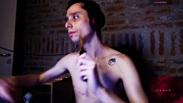 CaramelToy online show from March 2026 09:44:02 PM