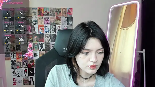 EmmaDarkk online show from November 2025 07:29:01 AM