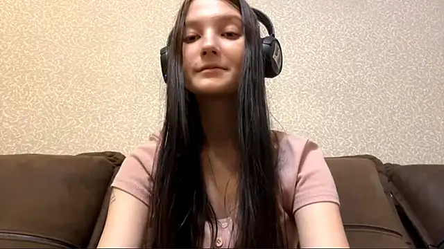 AurorAurora online show from November 2025 09:02:02 AM