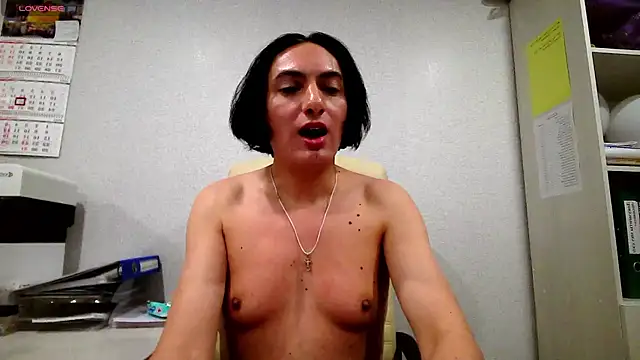 IrenModelTrans online show from November 2025 11:43:02 AM