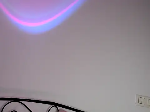 Snapshot of MissyDior8 chatting on November 2025 06:03:01 AM MissyDior8 online show from November 2025 06:03:01 AM