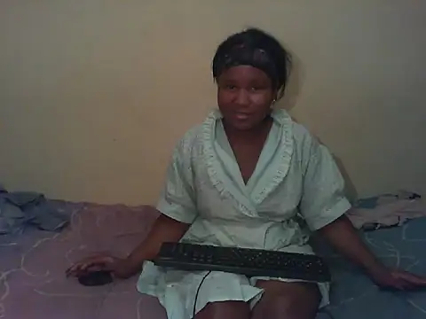 Snapshot of Diva-girl chatting on November 2025 01:22:01 PM Diva-girl online show from November 2025 01:22:01 PM