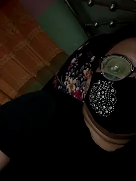 Snapshot of Saguphtah_Chattergy_22 chatting on November 2025 08:20:01 PM Saguphtah Chattergy 22 online show from November 2025 08:20:01 PM