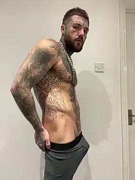 Snapshot of magicmichaell chatting on November 2025 03:07:02 PM magicmichaell online show from November 2025 03:07:02 PM