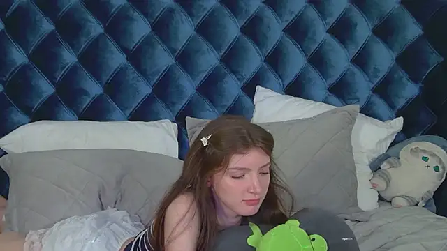 SophiaProve online show from June 2026 03:25:01 AM