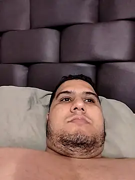 Snapshot of Womanizer24 chatting on November 2025 05:41:01 PM Womanizer24 online show from November 2025 05:41:01 PM