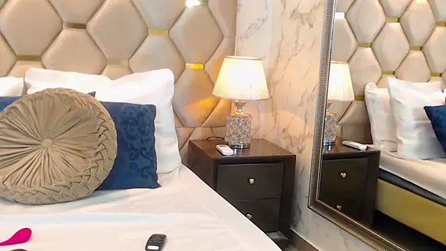 SienaVoss online show from November 2025 12:31:02 PM