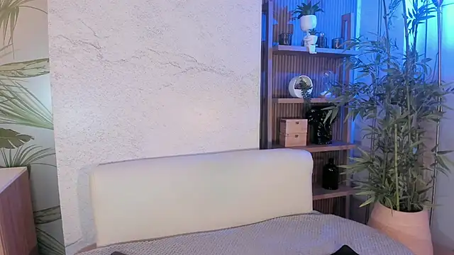 ReiAyanamy online show from April 2026 08:03:02 PM