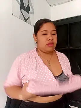 Snapshot of Sarahy- chatting on November 2025 12:16:02 PM Sarahy- online show from November 2025 12:16:02 PM