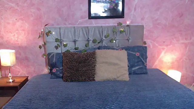 Snapshot of DUVAN_MONTES chatting on November 2025 01:22:01 PM DUVAN MONTES online show from November 2025 01:22:01 PM