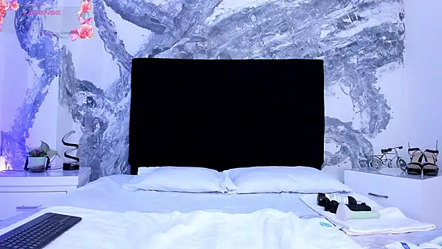 lilithDraven  online show from January 2026 03:56:01 AM