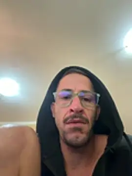 Snapshot of Lucasjandre chatting on July 2026 11:17:02 AM Lucasjandre online show from July 2026 11:17:02 AM