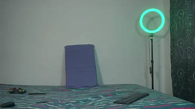 Max ethan5 online show from November 2025 09:35:02 PM