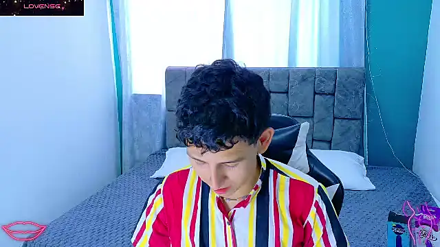 FelipeGonzalezz online show from January 2026 07:15:02 PM