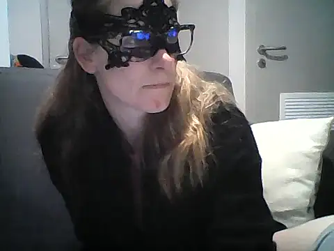 MelleEloa online show from February 2026 08:45:01 PM