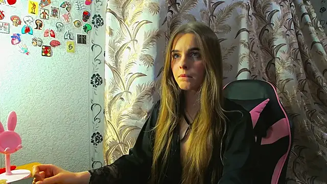 AlicaLOVEalisa777 online show from January 2026 04:31:02 PM