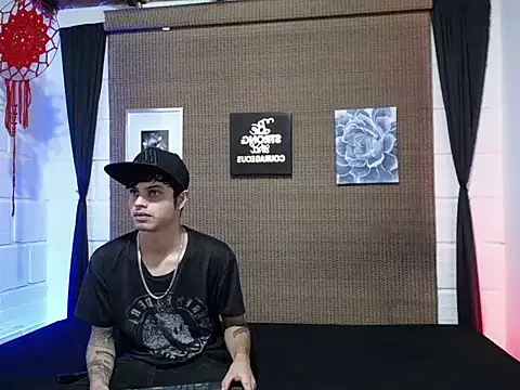 Snapshot of wild_duo777 chatting on November 2025 06:53:02 PM wild duo777 online show from November 2025 06:53:02 PM