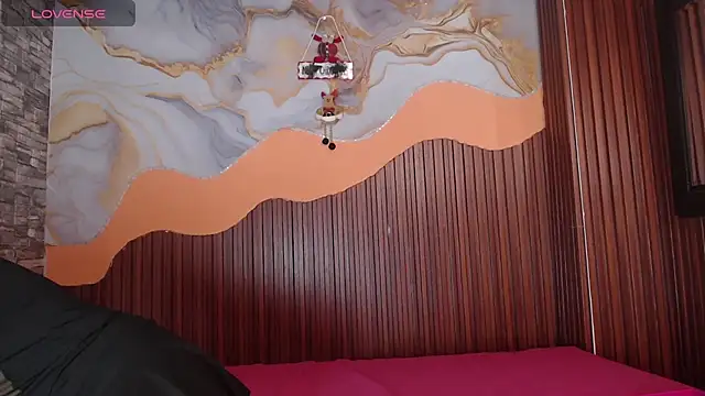 madalia303av online show from December 2025 10:47:01 PM