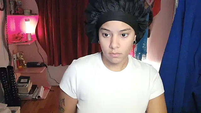 PrettyLittleProblem online show from November 2025 02:18:01 PM