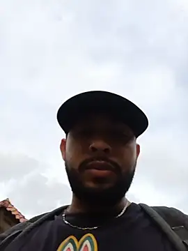 MAX Jhonnson online show from November 2025 10:18:02 PM