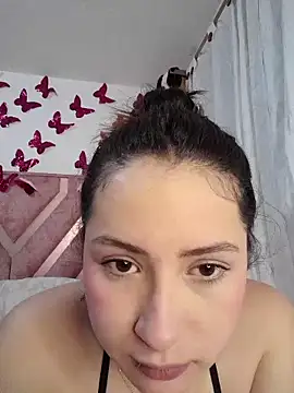 Snapshot of Rosaline-Baker- chatting on November 2025 04:57:01 AM Rosaline-Baker- online show from November 2025 04:57:01 AM