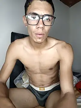 yesua28 online show from November 2025 04:56:01 AM