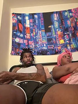 wearefreaks08 online show from February 2026 07:07:01 AM